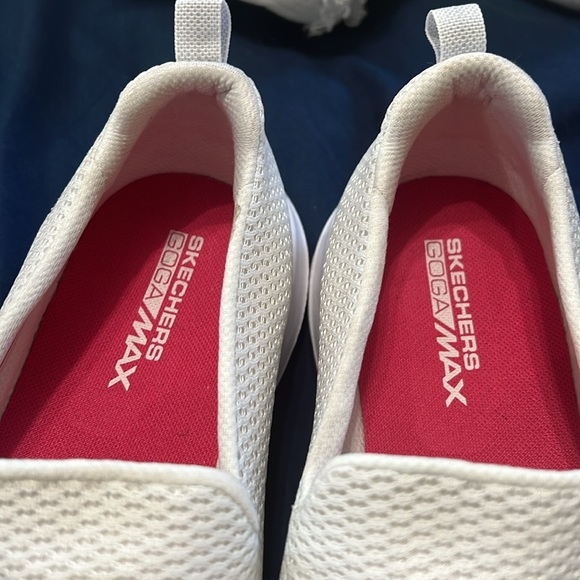 Skechers memory foam slip on - Picture 4 of 9